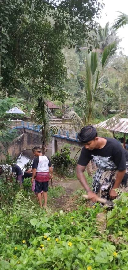 Gerakan Bali Bersih sampah,Pemerintah Desa Perean Tengah Bersihkan sungai dan sumber mata air